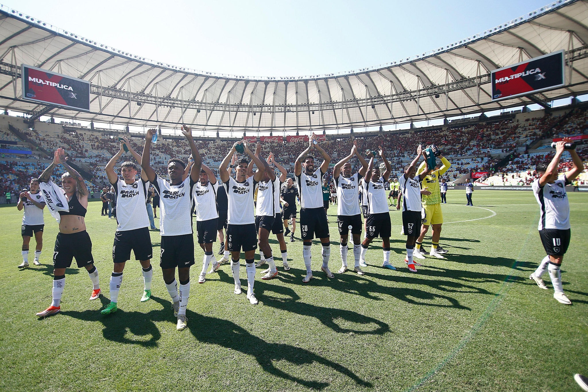 Botafogo venceu o clássico disputado neste domingo (28) no Maracanã