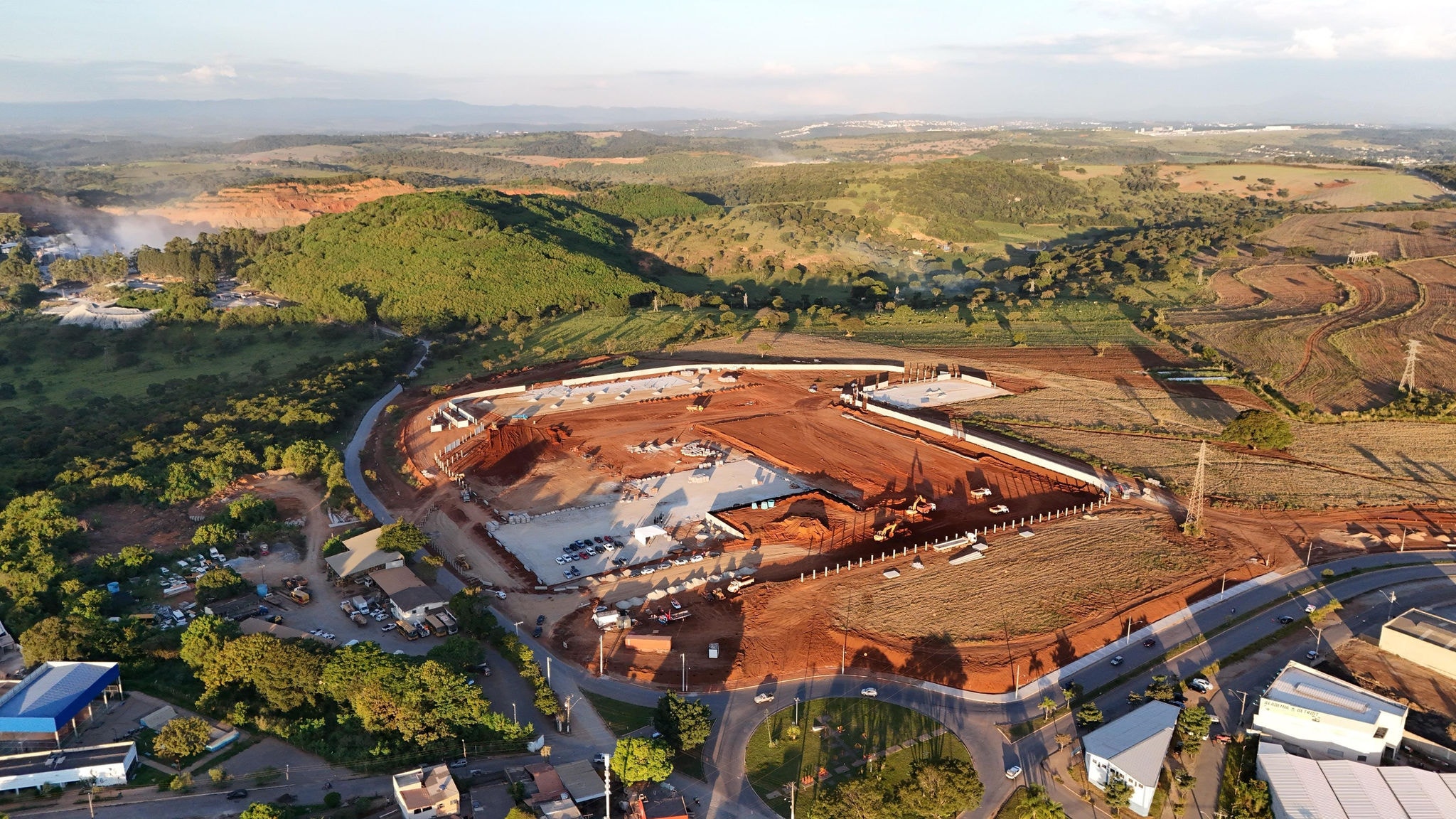 Imagens aéreas das obras do Parque da Música, onde será realizado o Pedro Leopoldo Rodeio Show