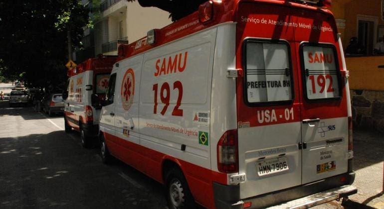Imagem ilustrativa de ambulância do Samu