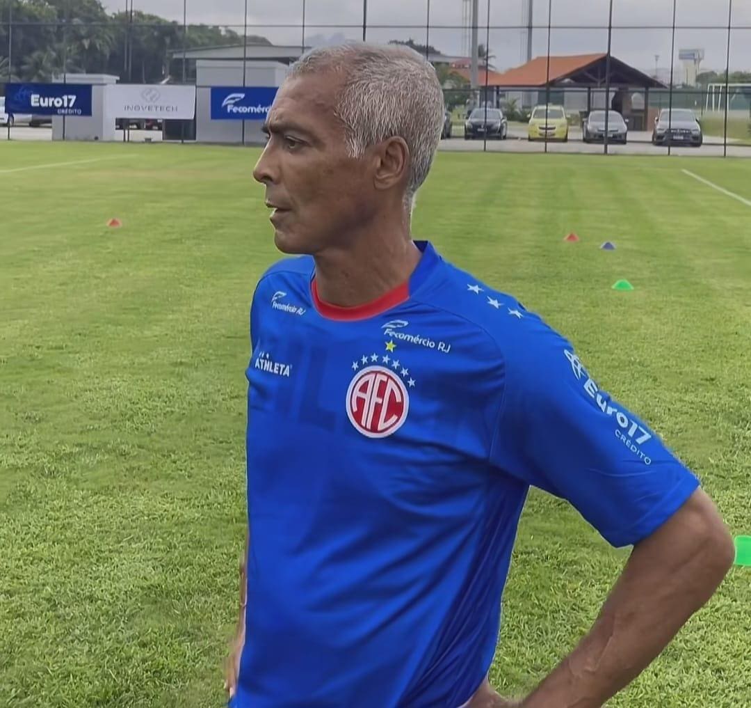 Romário, aos 58 anos, já treina para a segundona carioca
