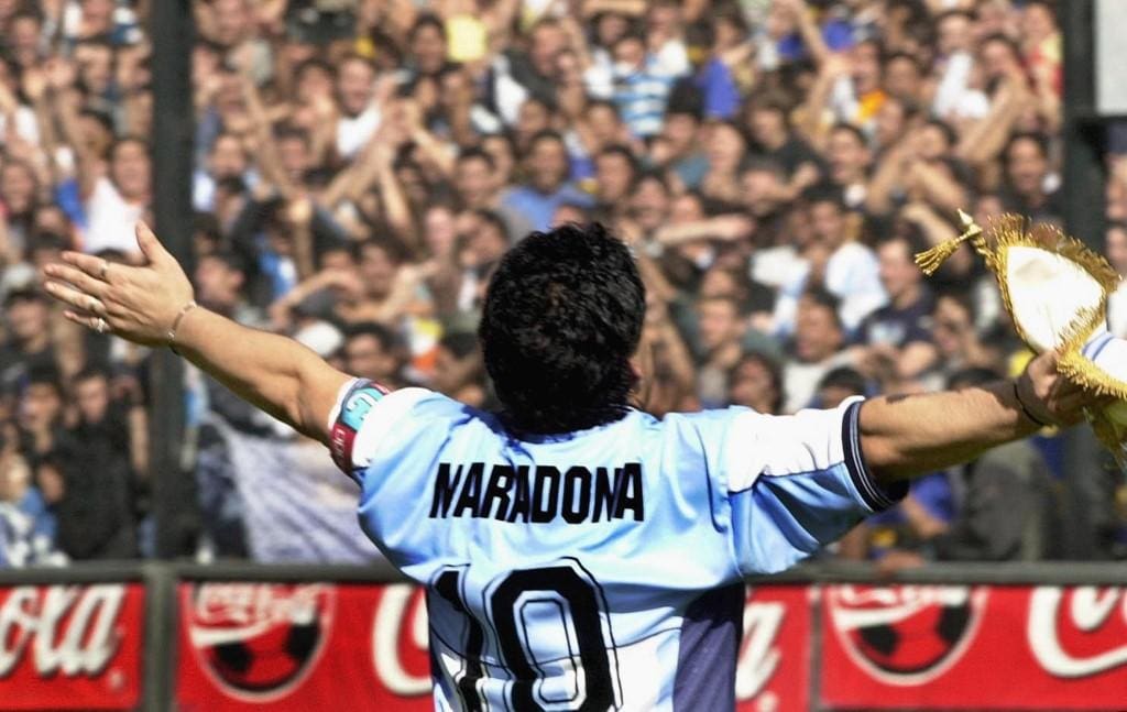 Maradona, o craque argentino e um dos maiores da história do futebol
