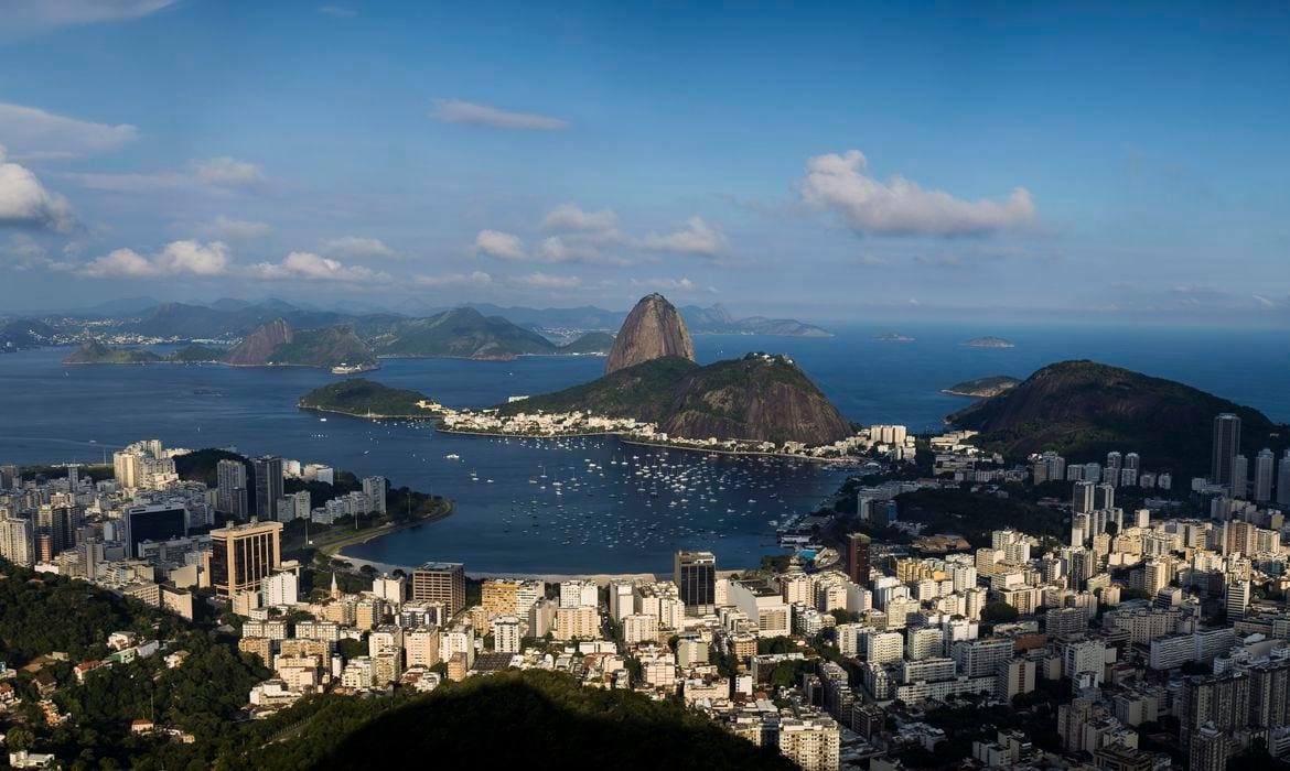 Rio de Janeiro é um destino turístico também procurado por corredores