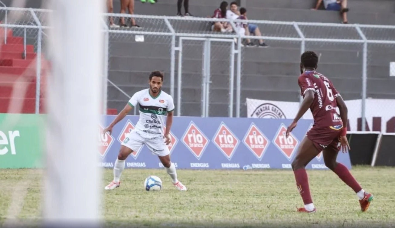 Time mineiro chegou a ficar à frente no placar, mas levou gol de empate três minutos depois