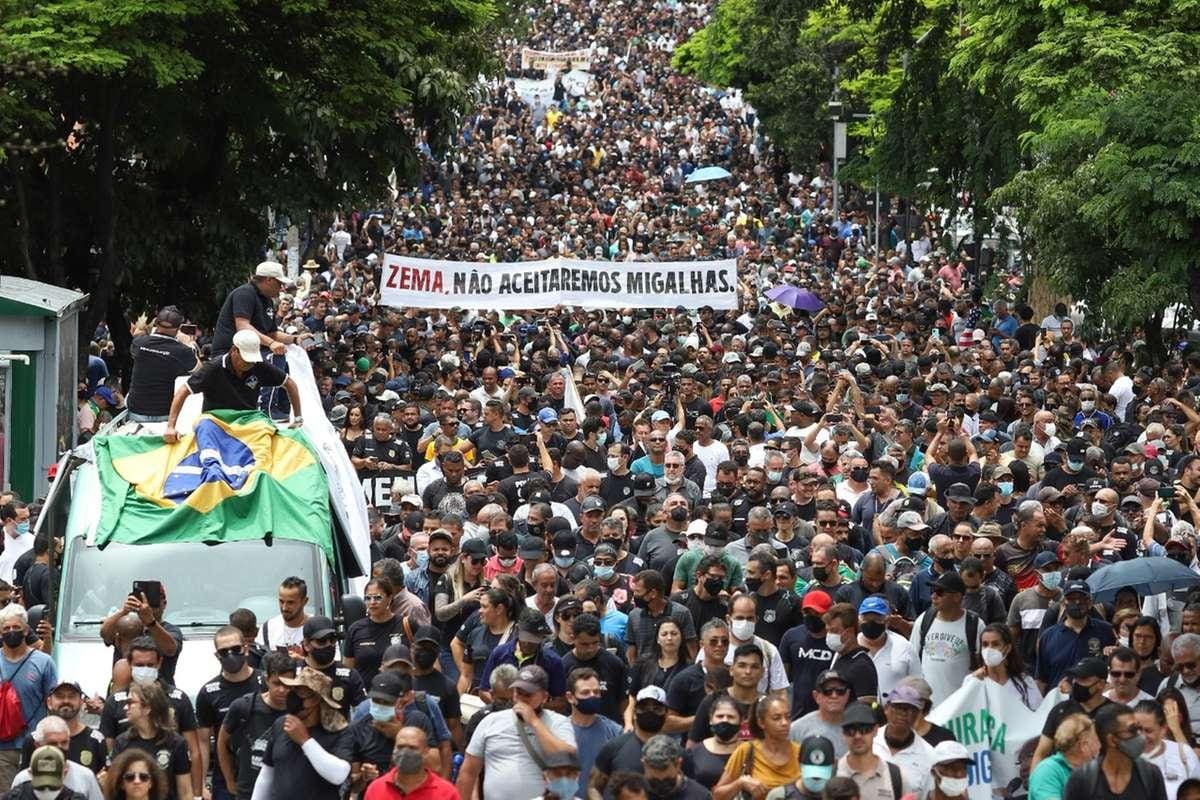 Servidores da Segurança Pública fazem manifestação em Belo Horizonte