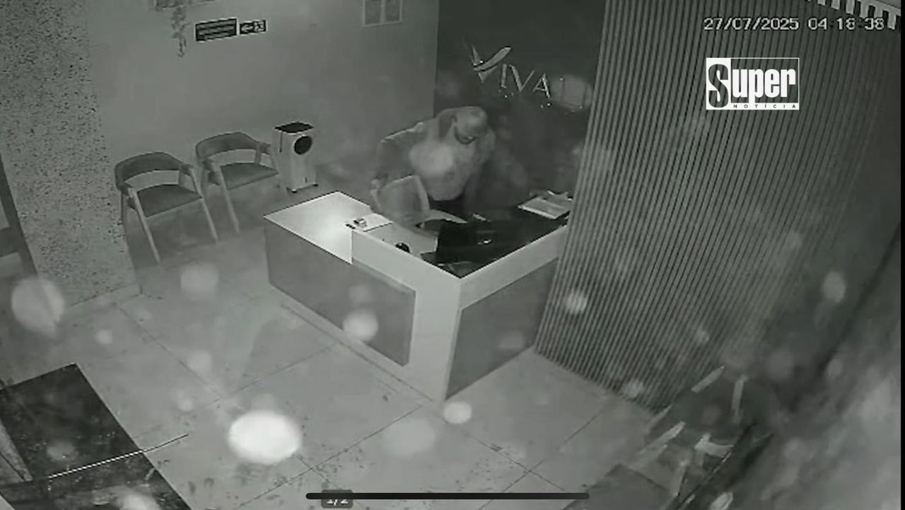De acordo com a empresária, o homem levou um telefone e um robô aspirador.