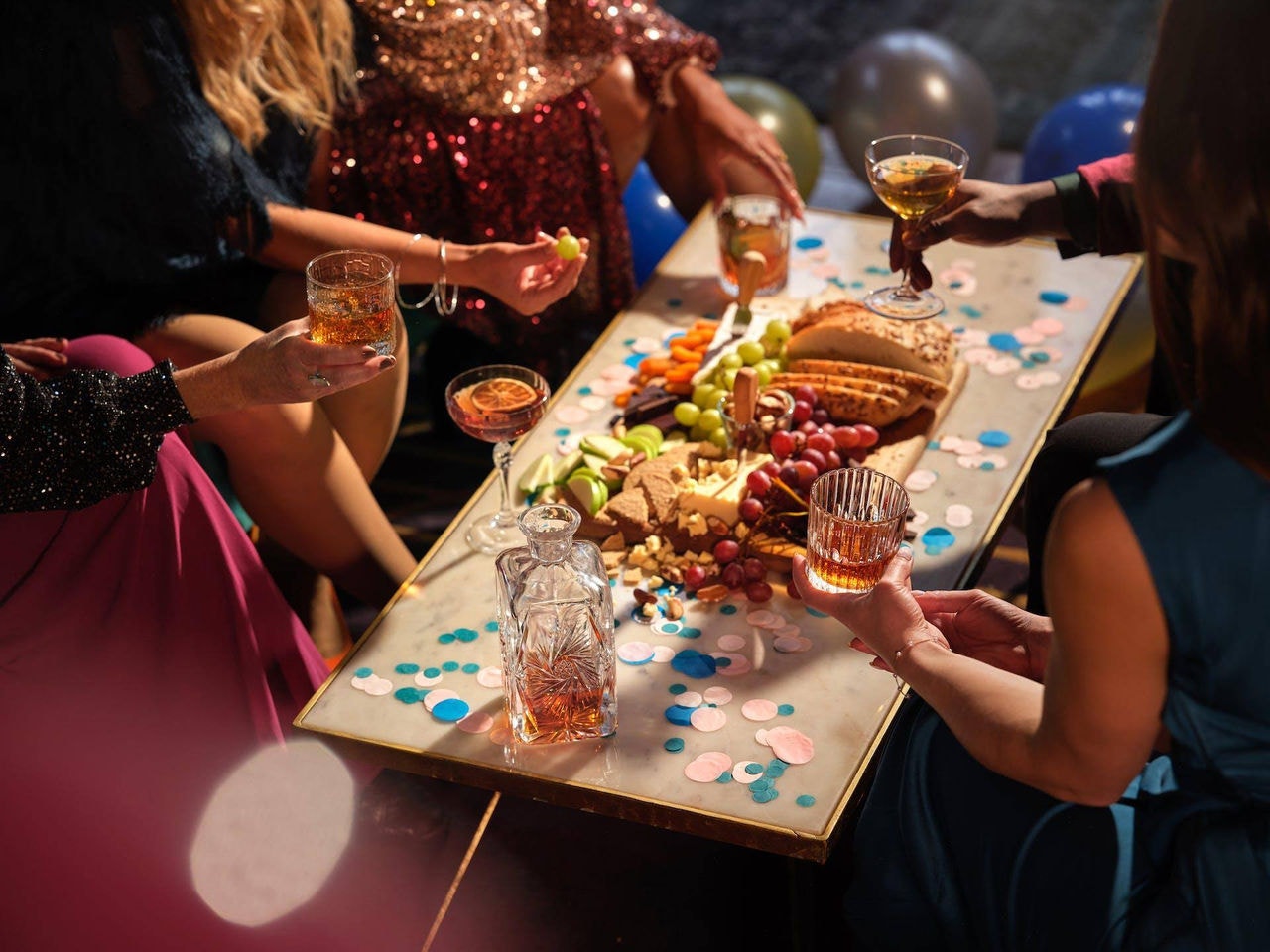 As festas de fim de nao proporcionam momentos com pessoas amadas, além de serem oportunidades para degustar comidas e bebidas deliciosas