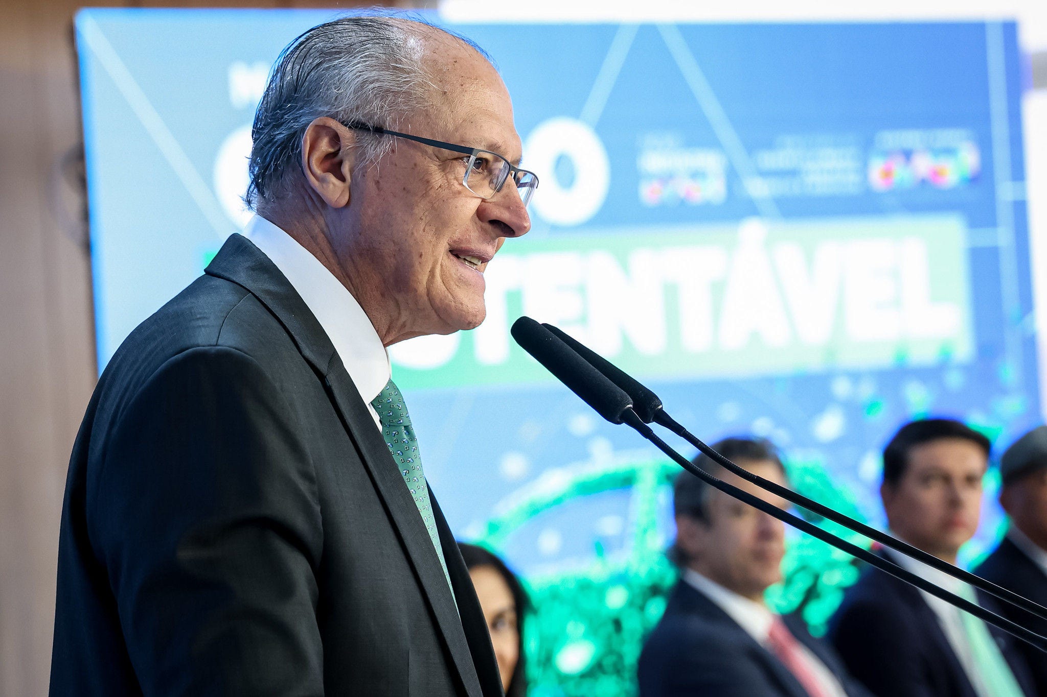 Geraldo Alckmin conduziu reunião com empresários que debateu soluções ao tarifaço de Trump