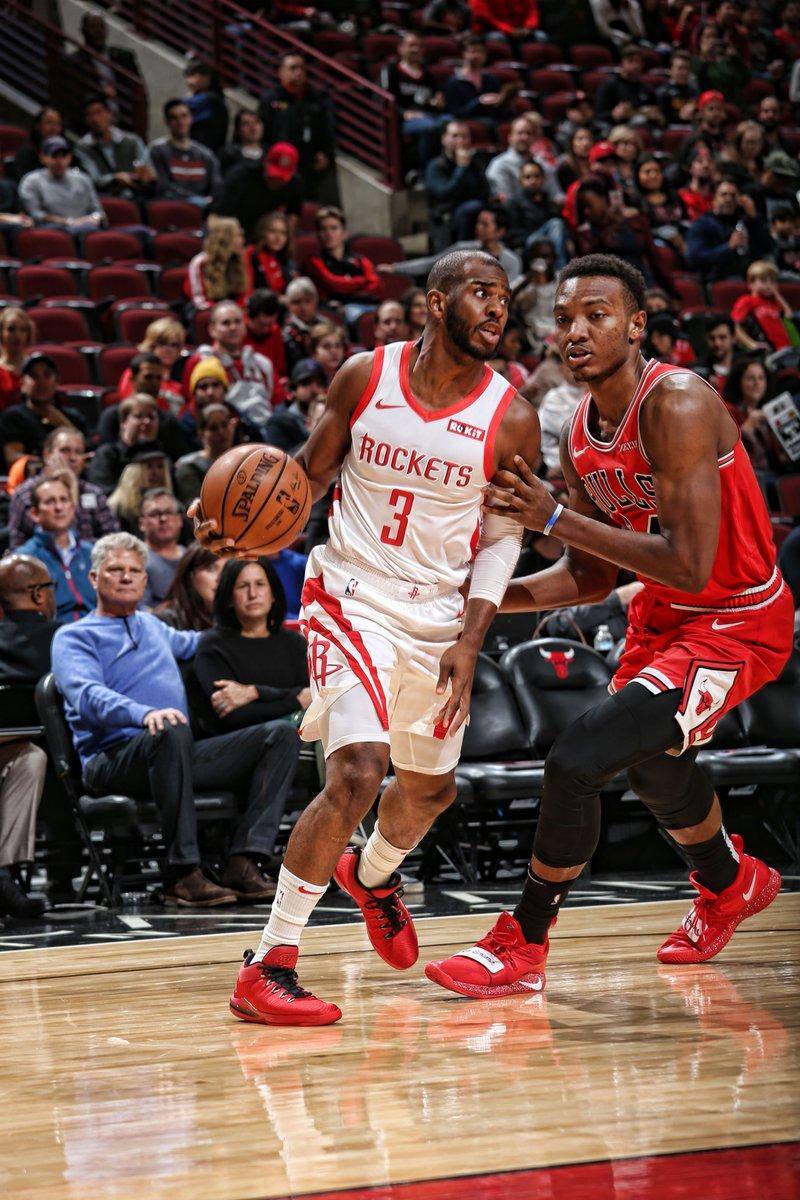 Em retorno, Harden brilha e comanda vitória do Rockets sobre o Bulls