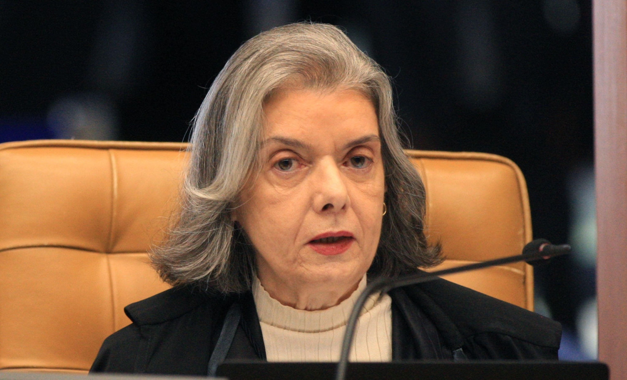 Cármen Lúcia, ministra do STF, deu 5 dias para Bolsonaro explicar mudança de local de desfile de 7 de Setembro