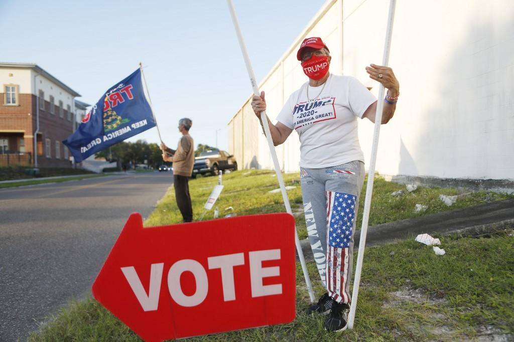 US-ACROSS-THE-US-VOTERS-FLOCK-TO-THE-POLLS-ON-ELECTION-DAY