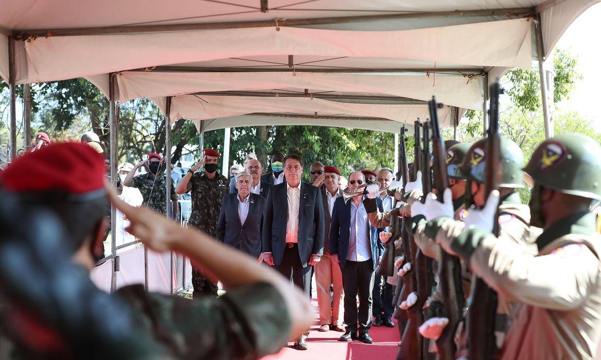 cerimonia_de_brevetacao_dos_novos_paraquedistas20200815_0411jpg
