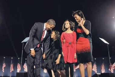 Michelle conta que, na fase presidencial, as filhas chegaram a se afastar dos pais; hoje,  Malia tem 26, e Sasha tem 23 anos