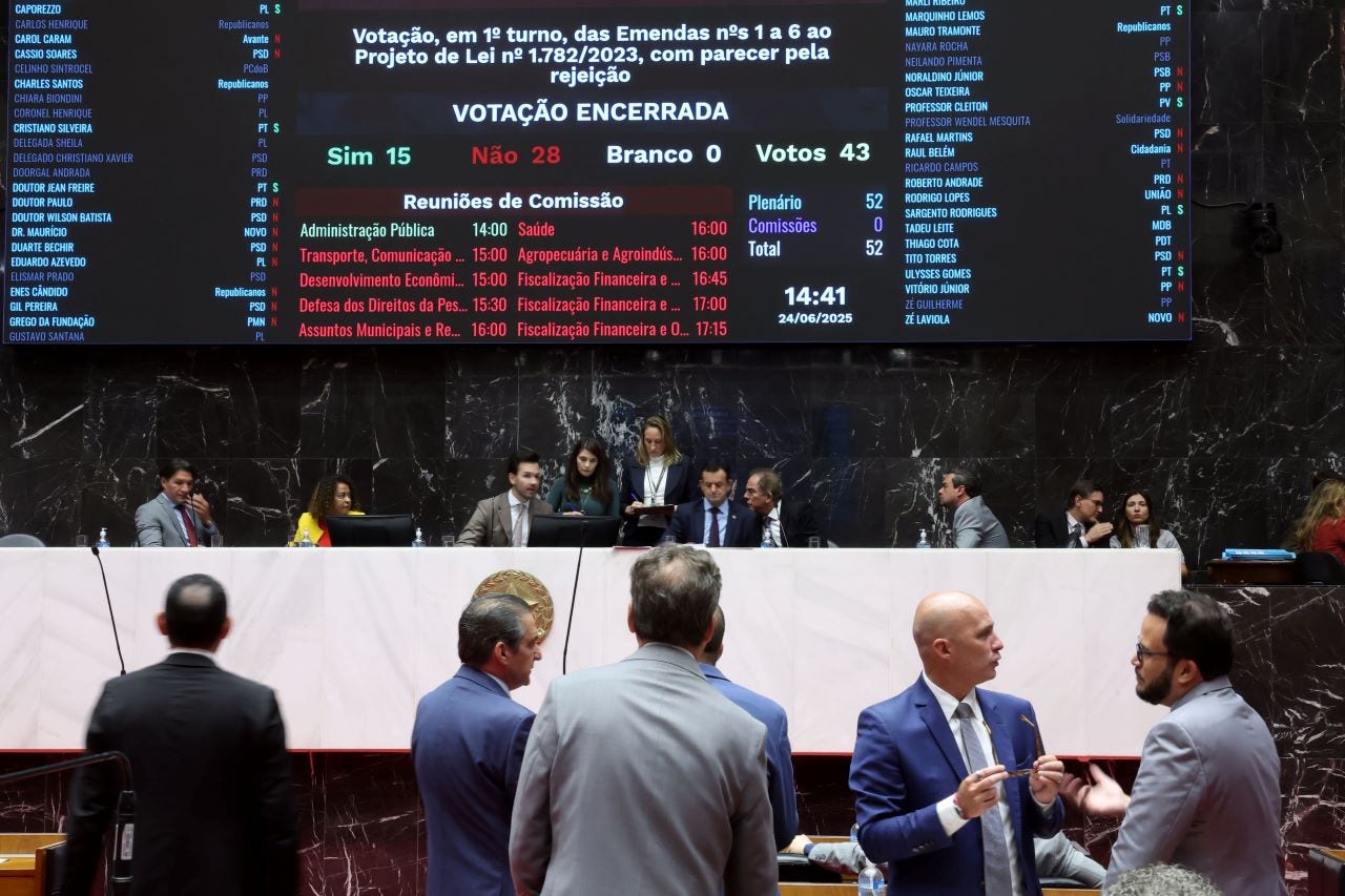 Parte do pacote do Propag, as duas propostas, que podem render ao menos R$ 3,5 bilhões de desconto, foram aprovadas, nesta terça-feira (24 de junho), em 2° turno