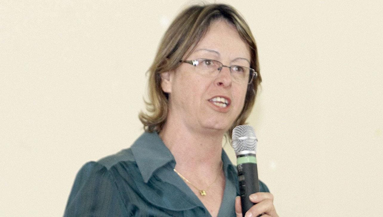 Em meio a crise por rombo nos Correios, Maria do Carmo Lara é demitida do cargo de diretora financeira da estatal