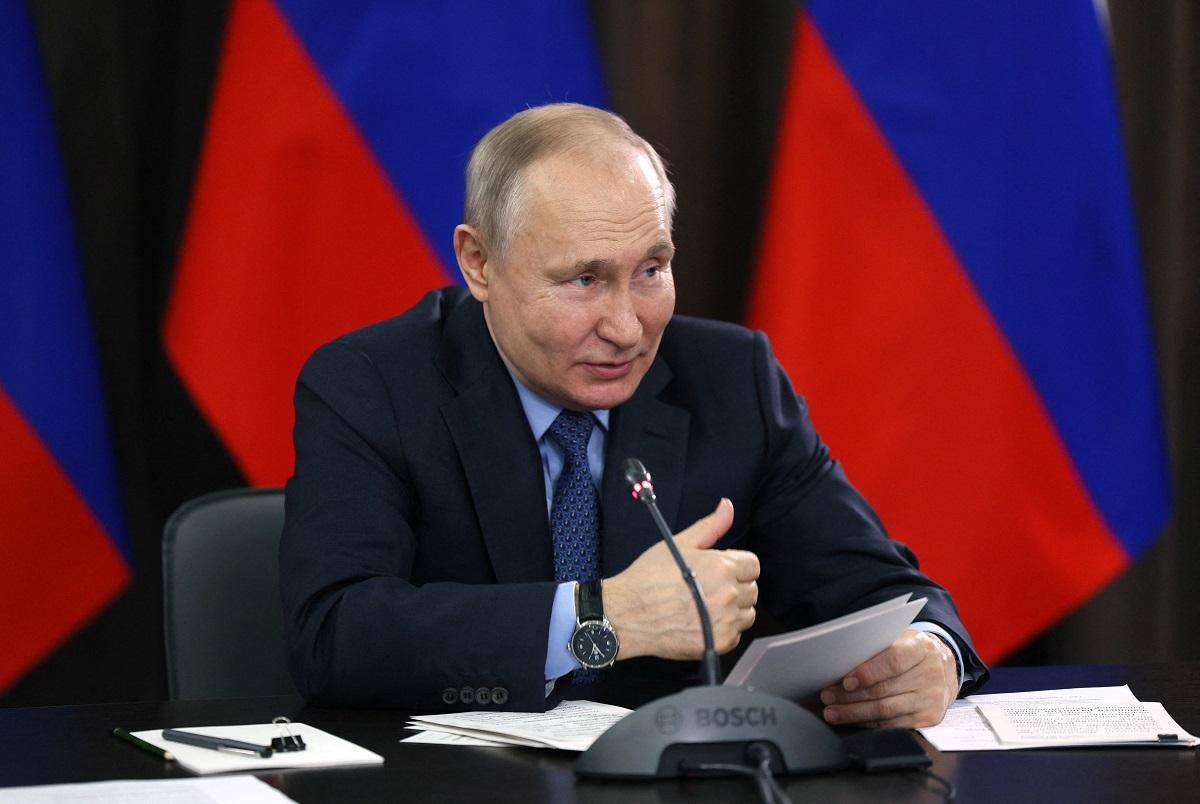 Putin conversará com Lula nesta terça (22) por telefone