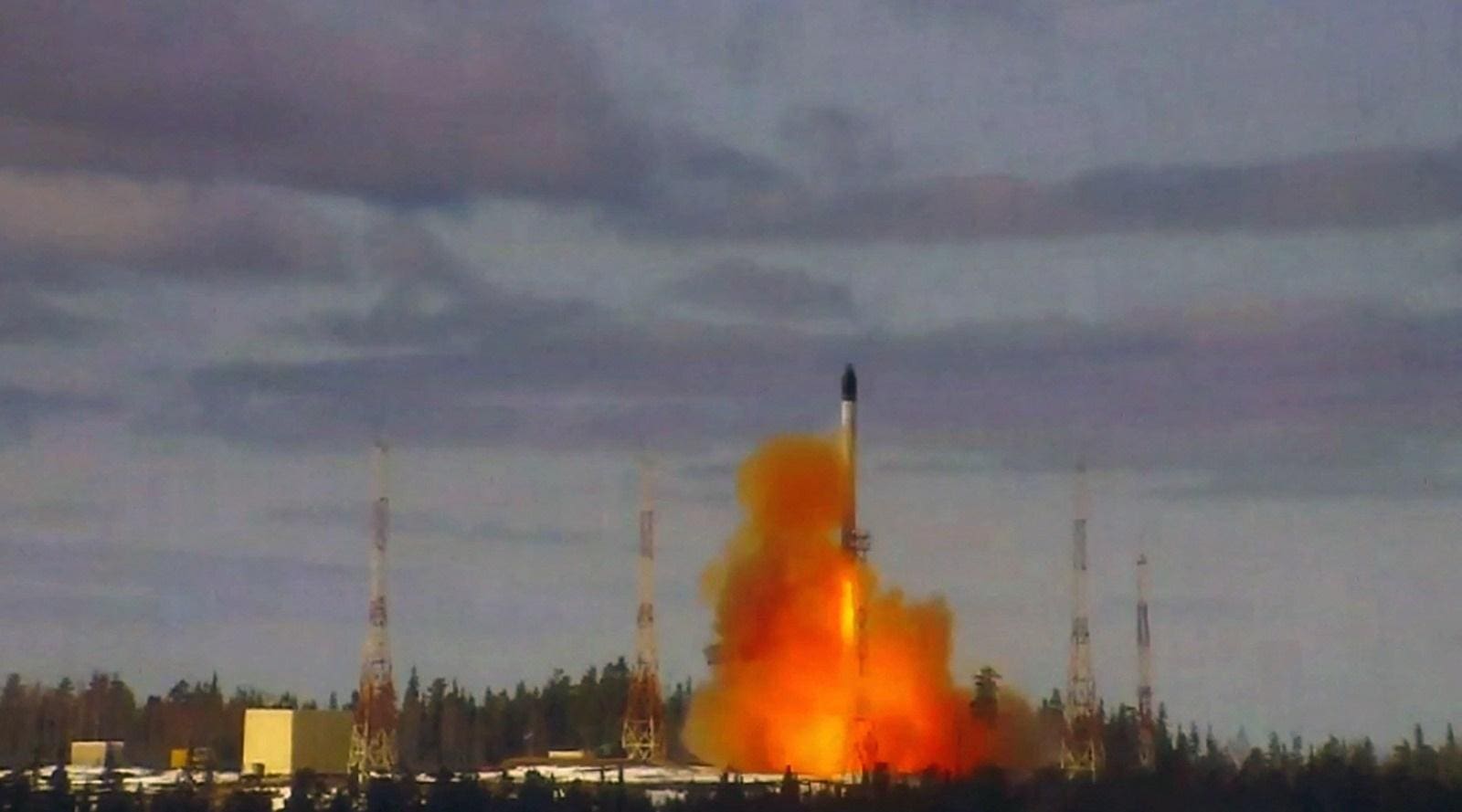 Satã-2: Rússia anuncia que ativou míssil nuclear mais poderoso do mundo