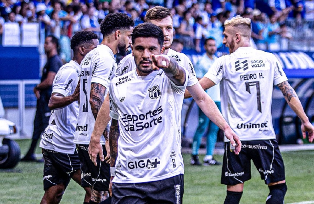 Ceará venceu o Cruzeiro, rival do Atlético, no Mineirão