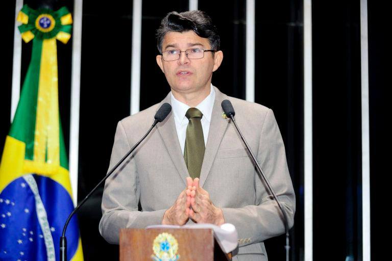 José Medeiros