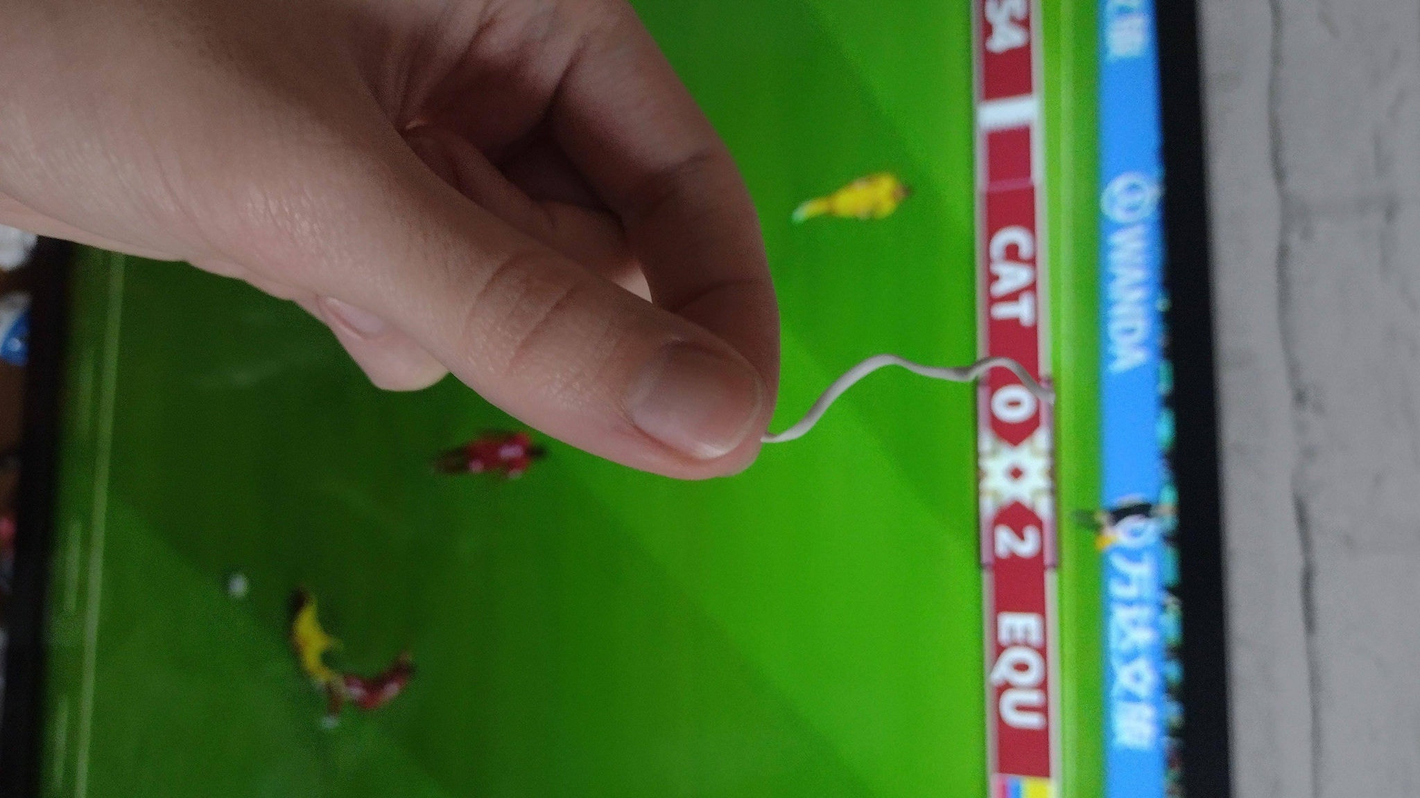 Fio de pão para pegar sinal de TV viraliza; Método funciona mesmo?