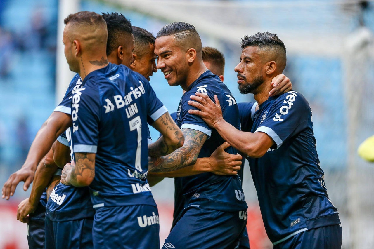 Inspirado, Grêmio atropela o Botafogo Inspirado, Grêmio atropela o Botafogo