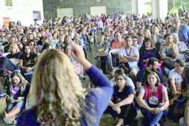 Educadores estaduais decidiram entrar em ‘estado de greve’