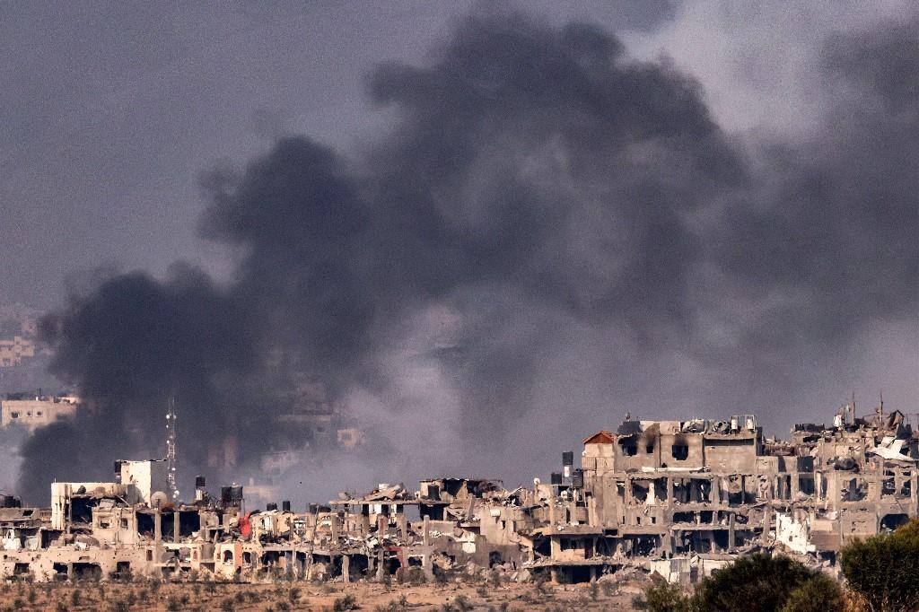Vários prédios de Gaza foram destruídos em bombardeios 1102023