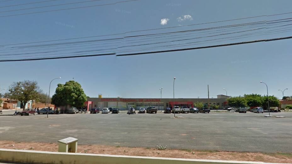 Idoso foi levado a hospital em estado grave