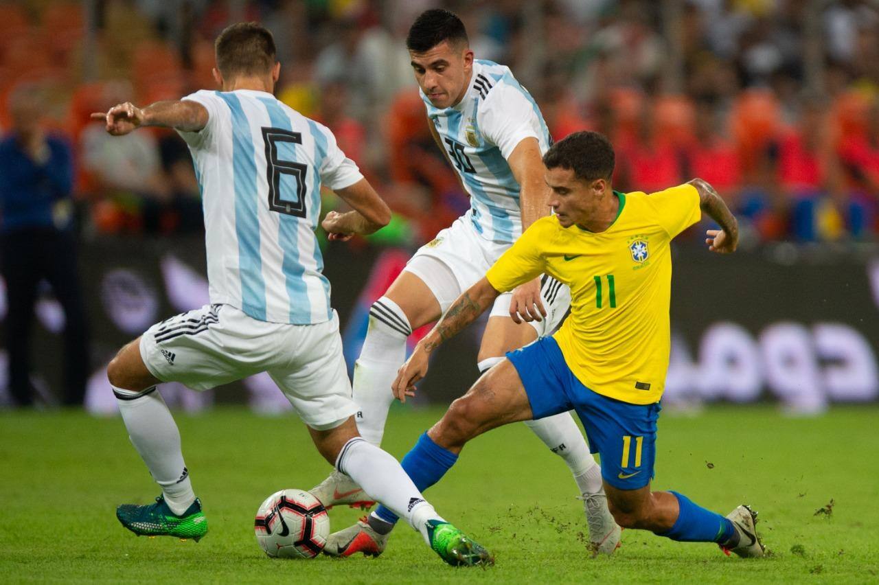 Com gol no último minuto, Brasil vence a Argentina, sem Messi