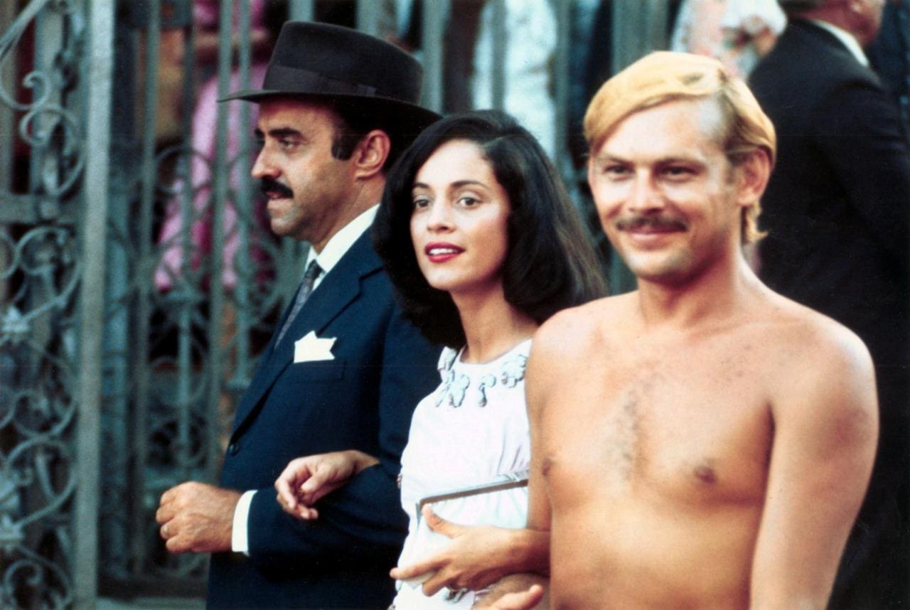 Dona Flor e Seus Dois Maridos é um filme brasileiro de 1976, foi dirigido por Bruno Barreto e é baseado no livro homônimo de Jorge Amado