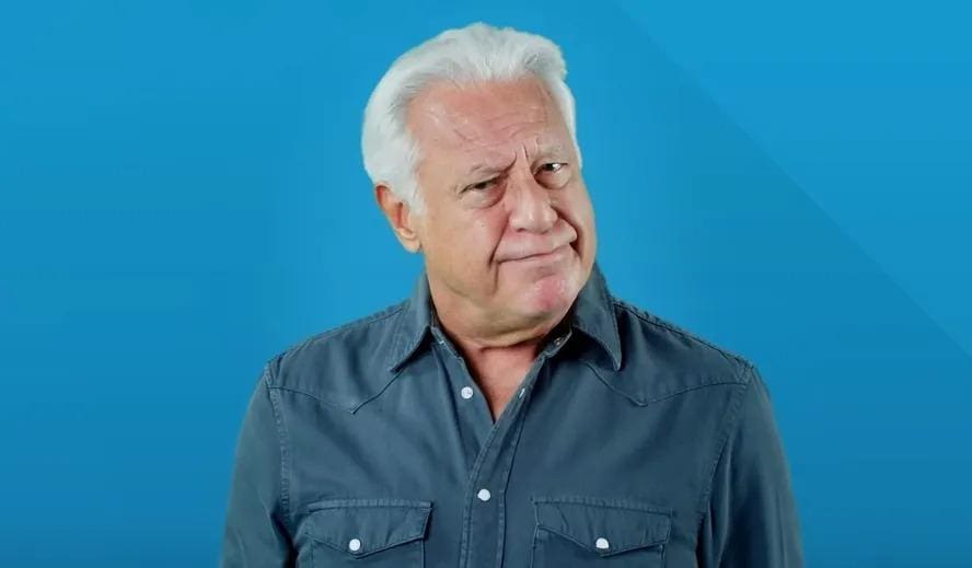 Antonio Fagundes durante vídeo do Porta dos Fundos sobre o Novembro Azul