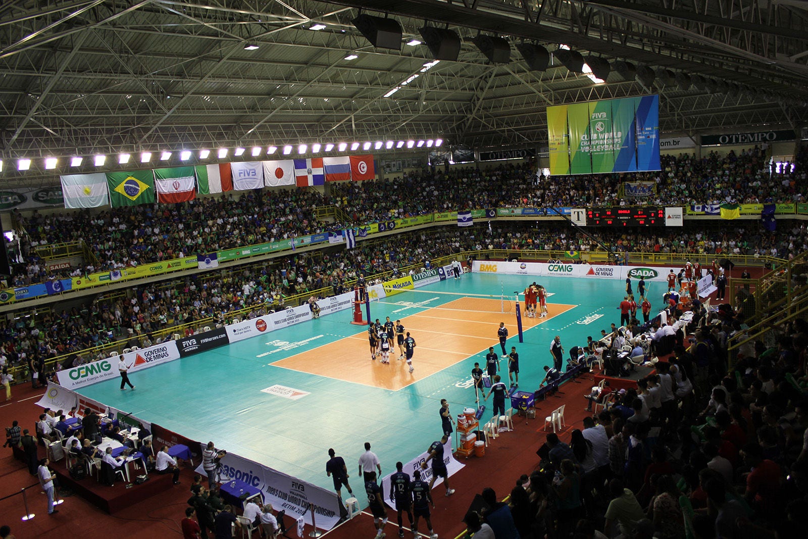 Ginásio Divino Braga lotou no Mundial clubes de vôlei 2013 