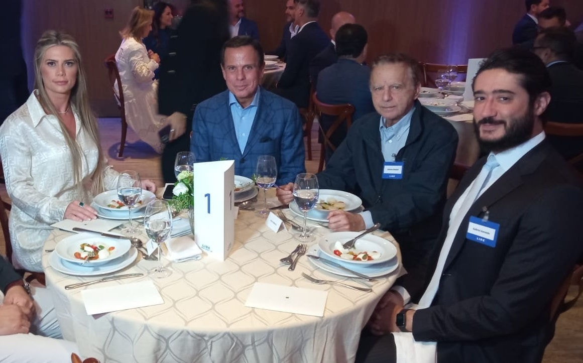 Encontro do grupo Lide em Belo Horizonte: na foto (da esquerda para a direita), Patrícia Leiva, coordenadora do Lide em Minas Gerais, João Doria, presidente do Lide, Vittorio Medioli, prefeito de Betim, e Gabriel Azevedo, presidente da Câmara de BH