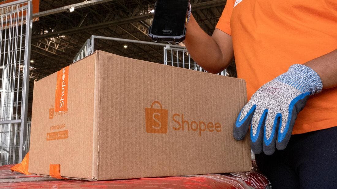 Imagem ilustrativa de caixa da Shopee