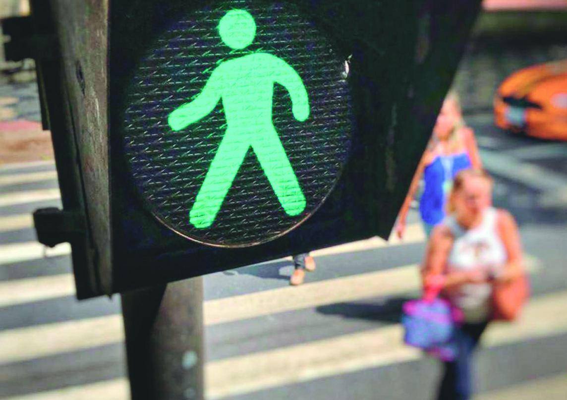 Cruzamentos BHTrans adotou o cálculo de 0,9 m/s para travessias; valor recomendado é de 1,2 m/s