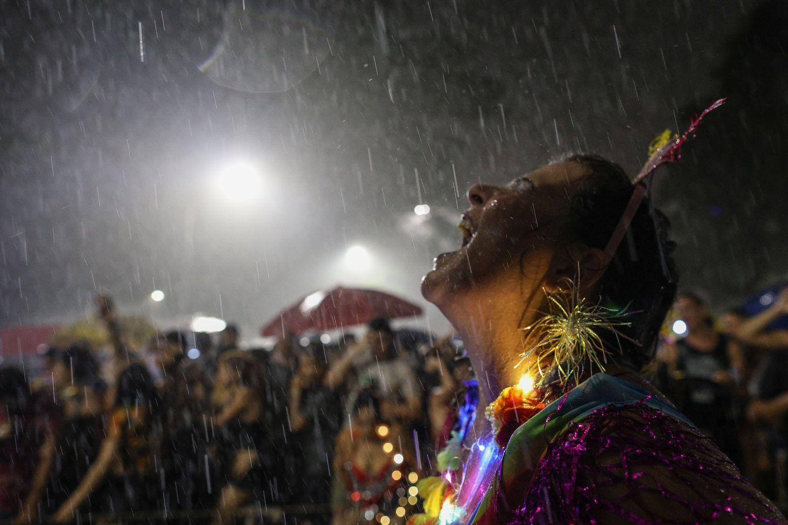 Carnaval com chuva em BH