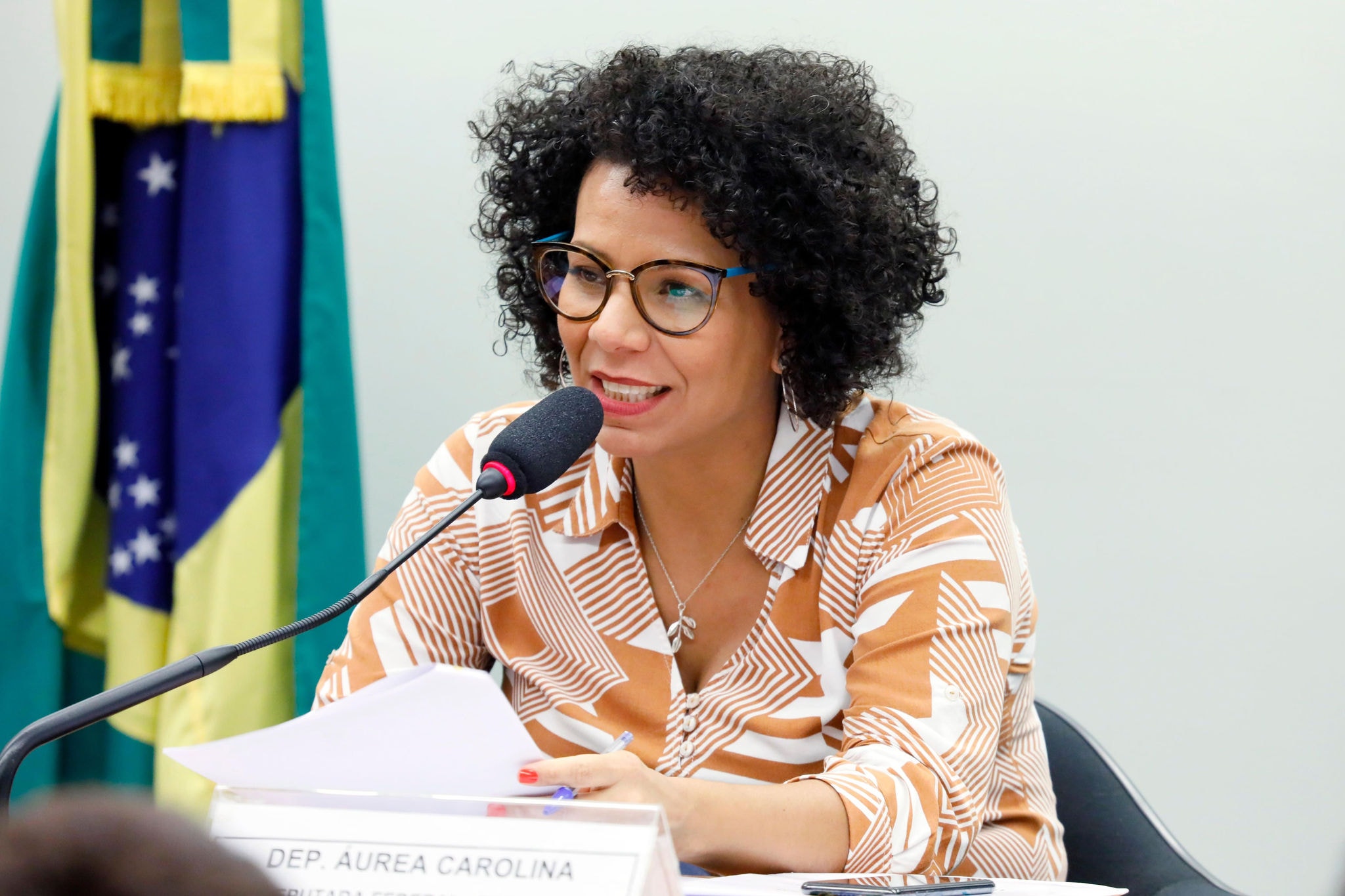 Áurea Carolina propõe programa de complementação da renda para população pobre em BH