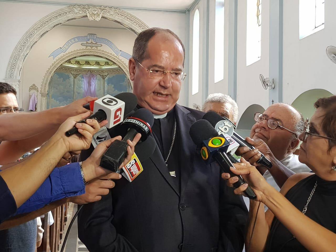 Dom Walmor de Oliveira Azevedo celebra início da Quaresma em BH