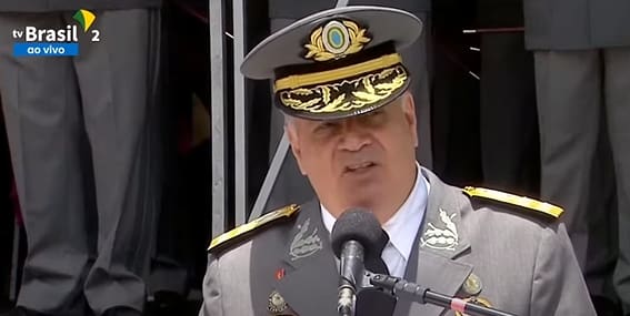 O então comandante do Exército, general Marco Antônio Freire Gomes
