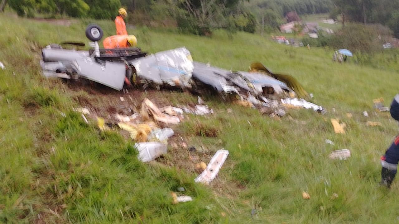 O avião não tinha autorização para realizar táxi aéreo e podia fazer apenas para serviços privados