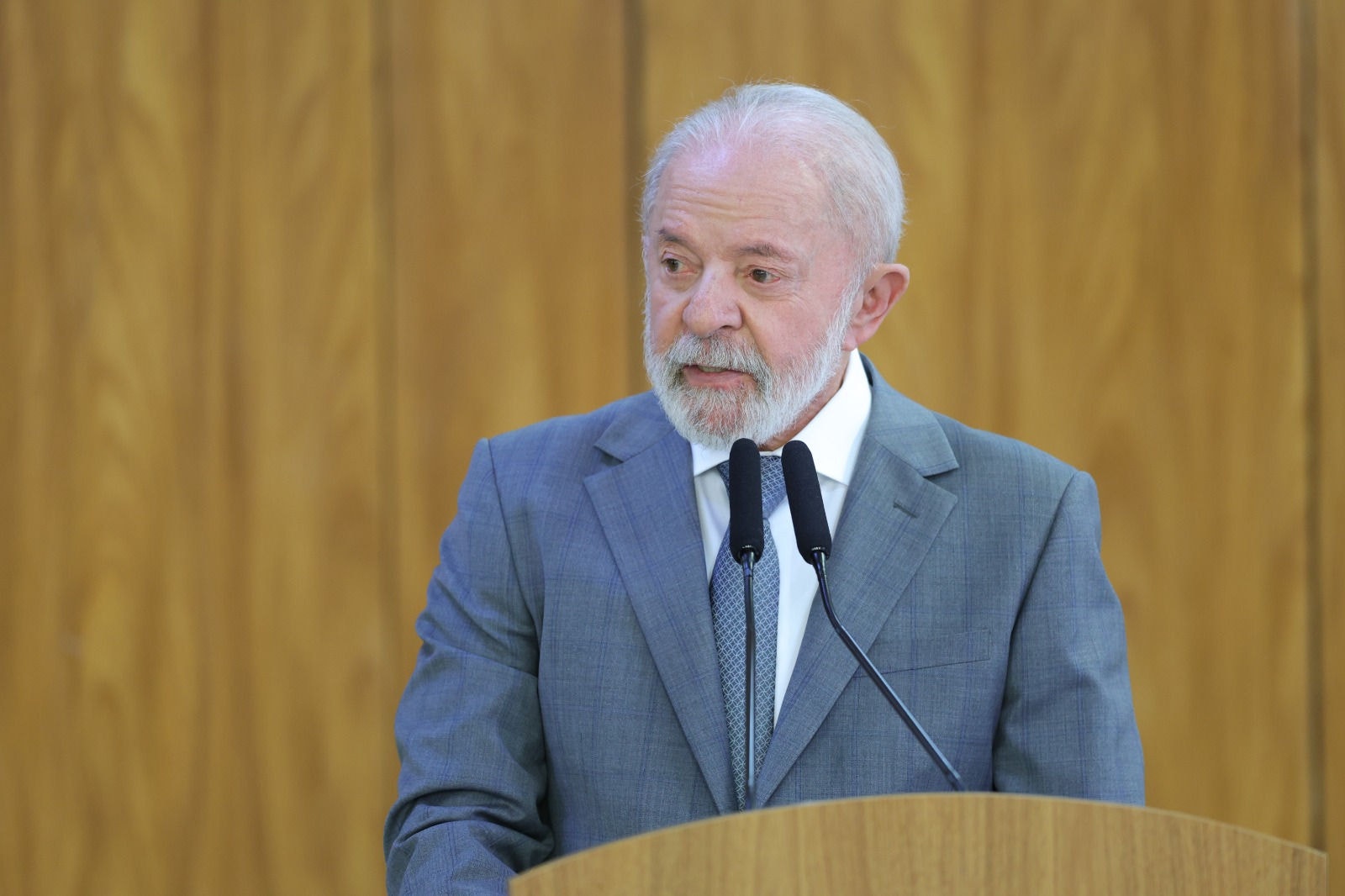 Lula pode acionar a Lei da Reciprocidade Econômica caso persista a tarifa de 50% imposta pelos EUA
