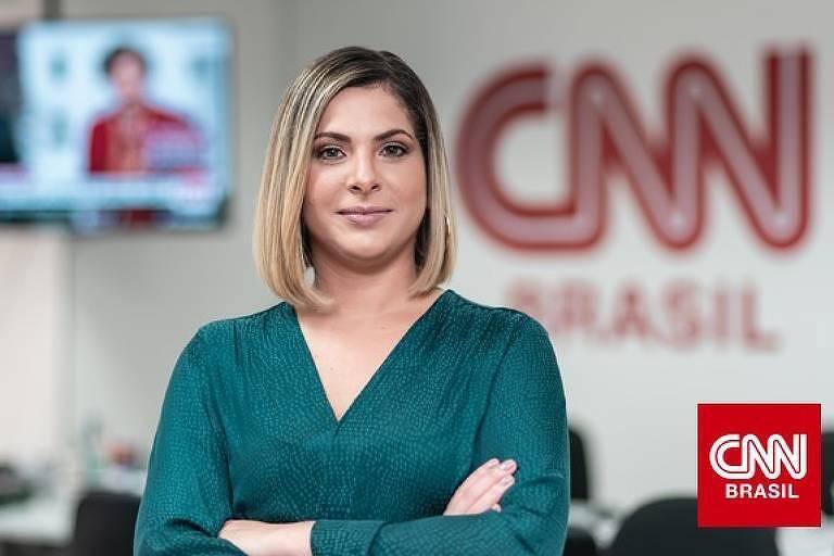 Daniela Lima é uma das apresentadoras do canal CNN Brasil