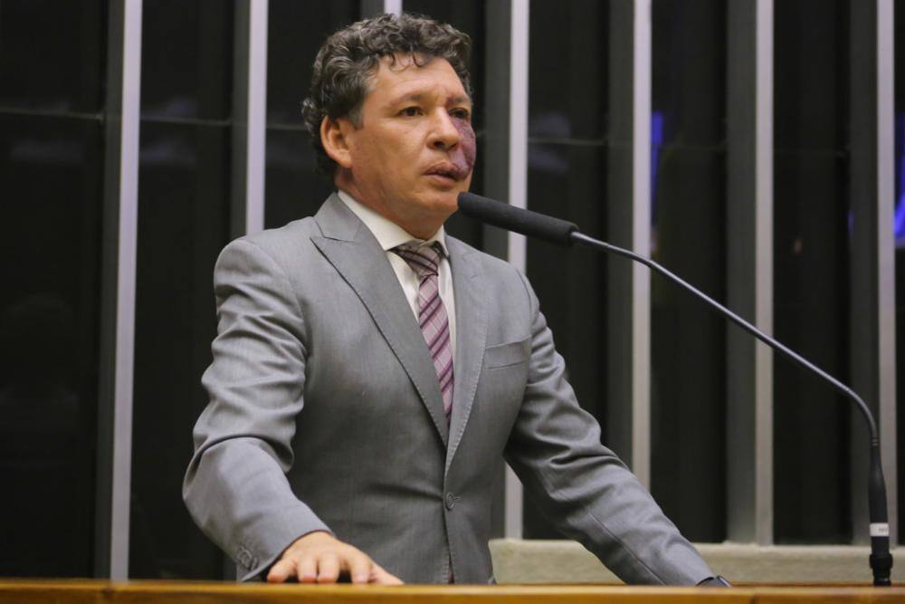 Reginaldo Lopes, líder do PT, pediu ao STF para que Bolsonaro seja incluído em investigação