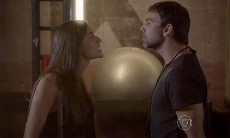 Nat (Maria Joana) e Lobão (Marcelo Faria) em cena de 'Malhação Sonhos'