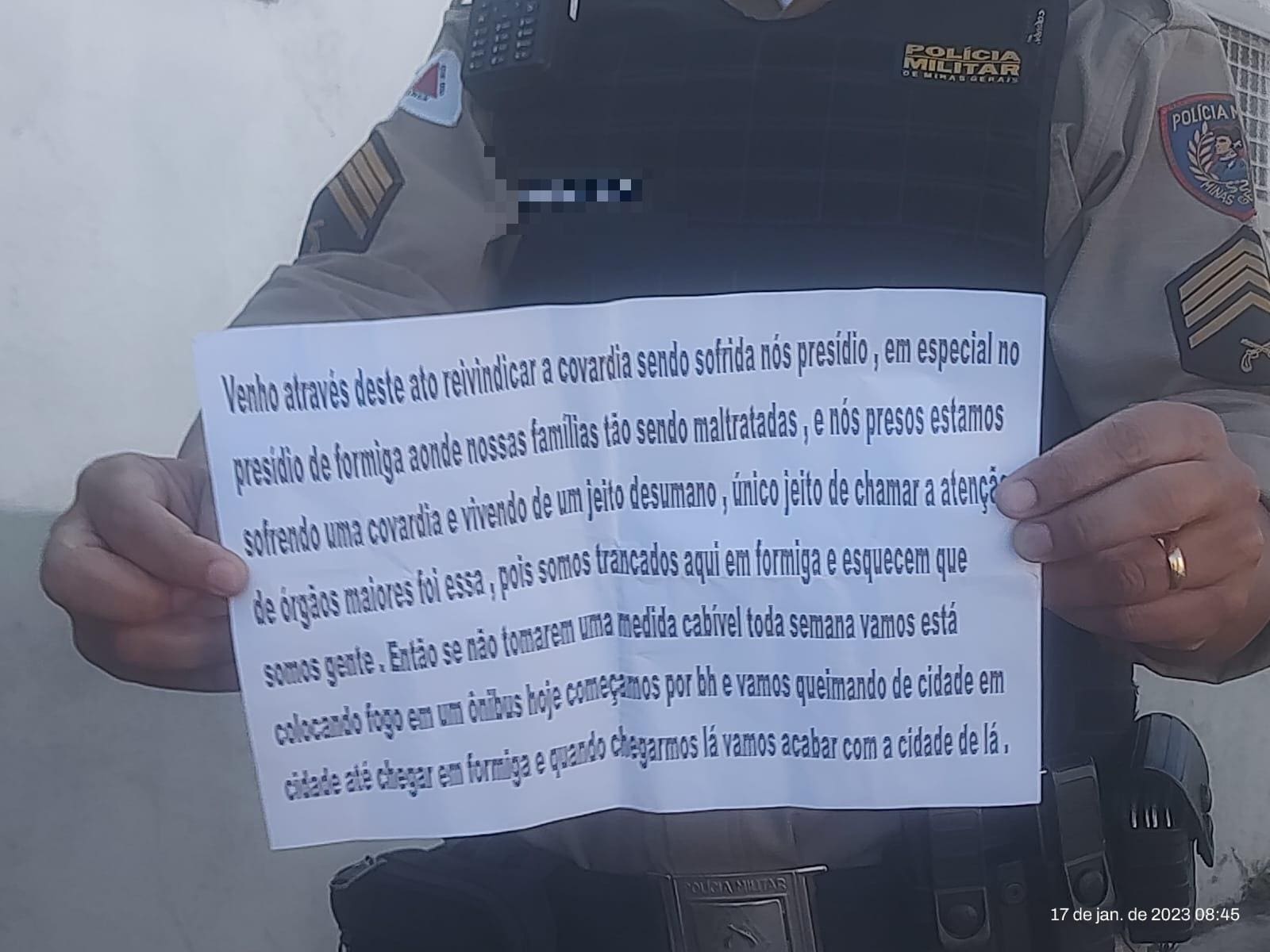 Bilhete com ameaças a Formiga