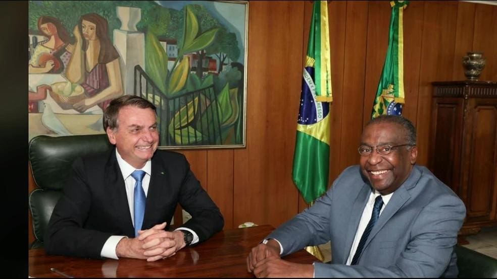 Bolsonaro ao lado de Carlos Alberto Decotelli