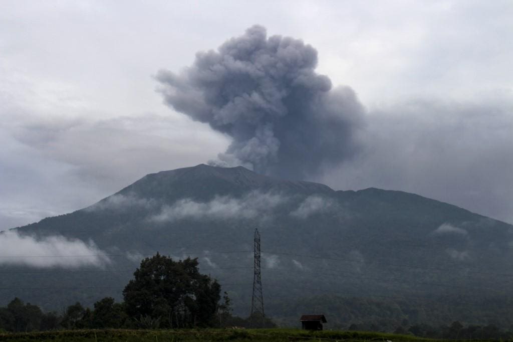 vulcão-erupção-indonésia