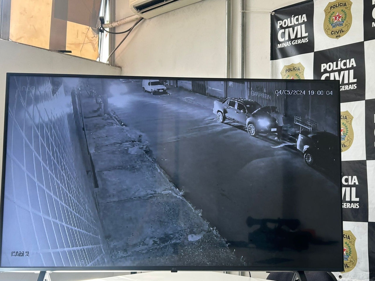 Com o apoio de imagens, agentes conseguiram acompanhar em tempo real os passos de dois dos investigados