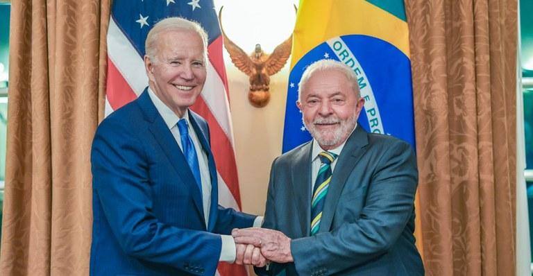 Presidentes Joe Biden e Luiz Inácio Lula da Silva (EUA e Brasil, respectivamente)
