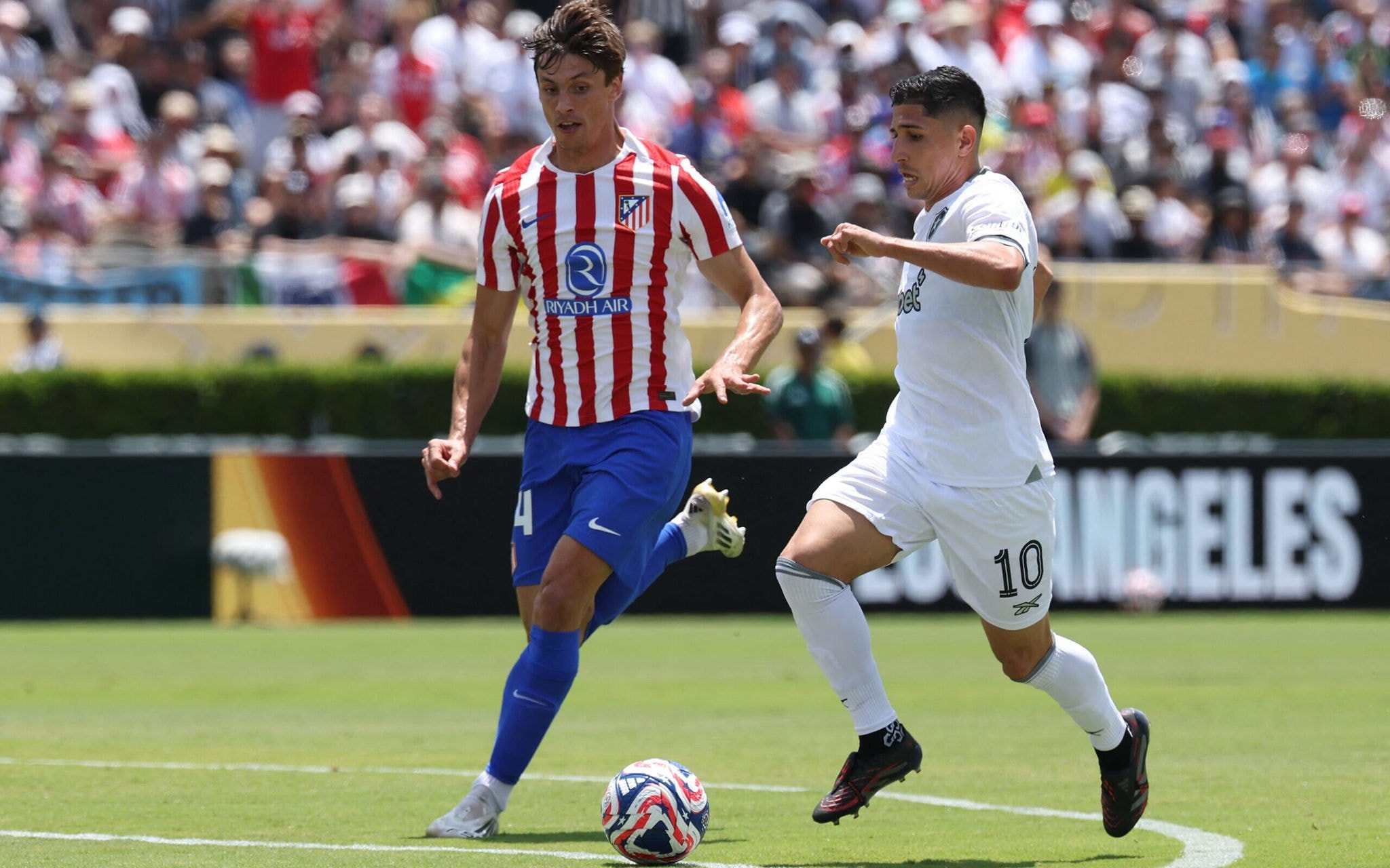 Savarino em ação pelo Botafogo no Mundial