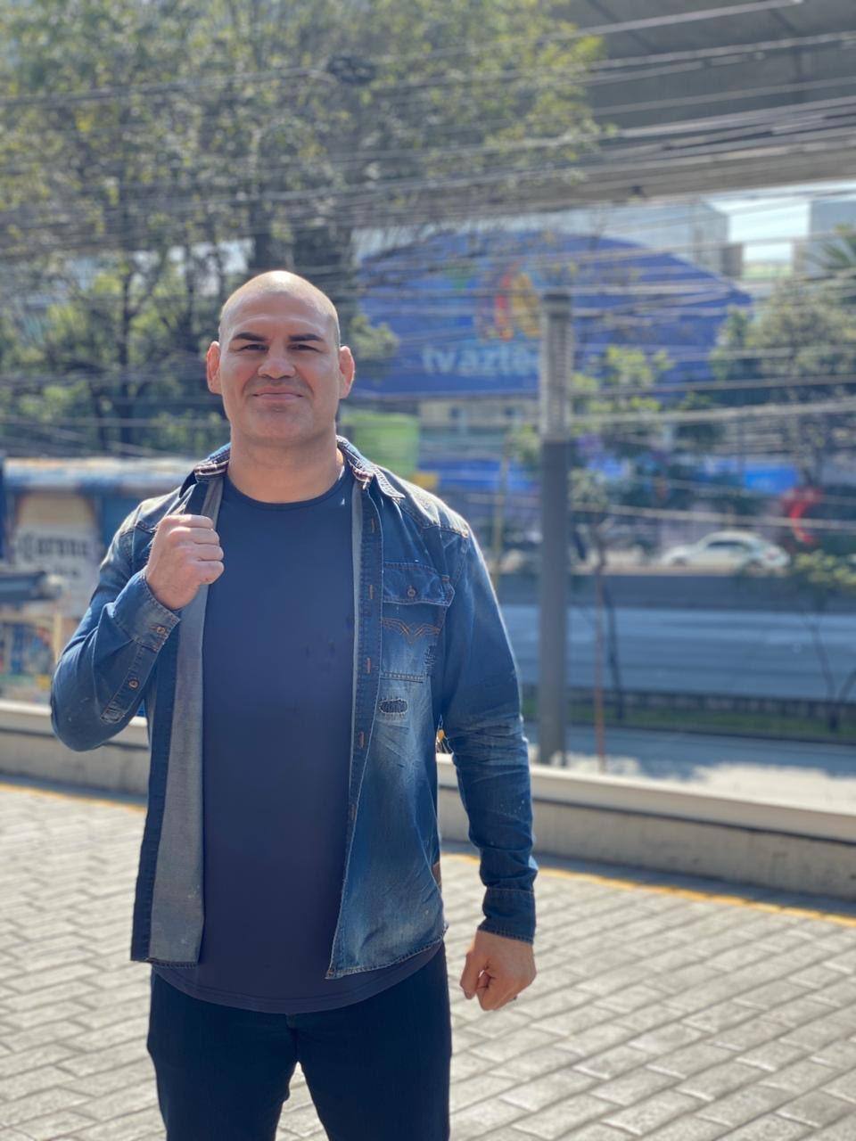 Cain Velasquez é ex-campeão do UFC